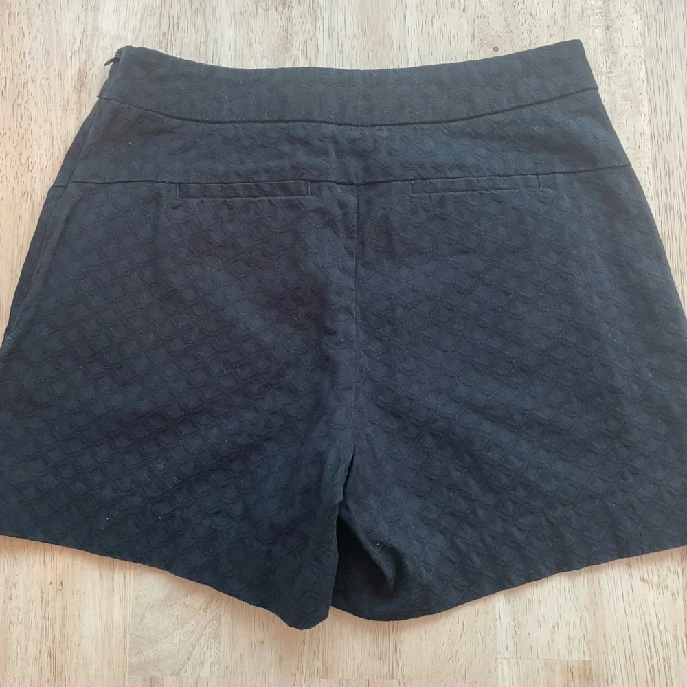 Anthropologie CARTONNIER Black Woven Texture Shorts! Very good condition! Size 0